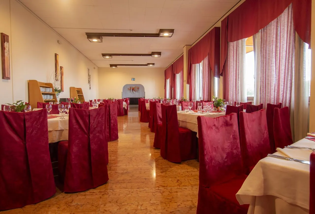 ***  Hotel San Zeno San Zeno di Montagna Italie