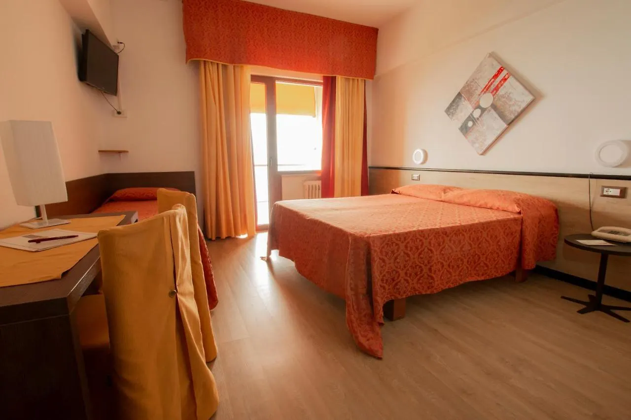 Hotel San Zeno سان زينو دي مونتانا إيطاليا