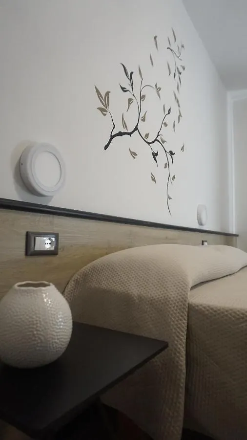 Hotel San Zeno سان زينو دي مونتانا